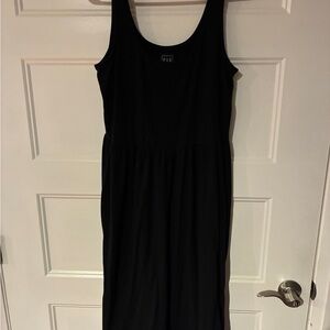 GAP Tall Black Sleeveless Maxi Dress